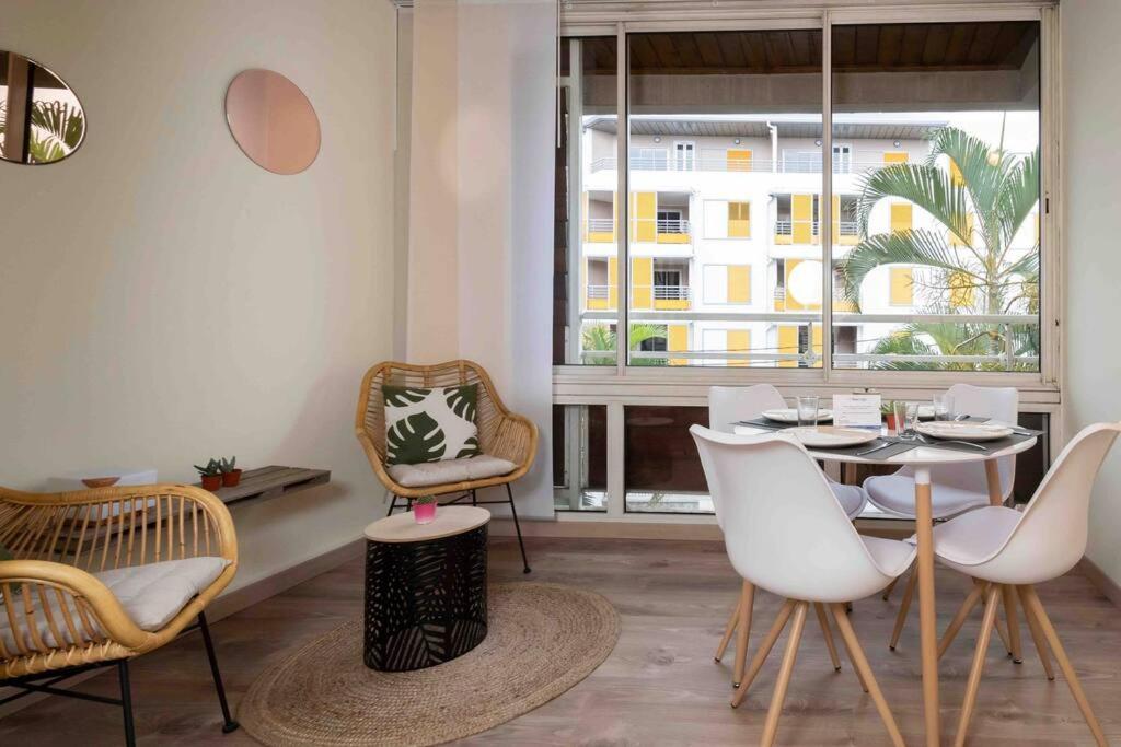 Ecrin D'Or T2 Duplex Sainte Clotilde 2 Etoiles Apartment Ngoại thất bức ảnh
